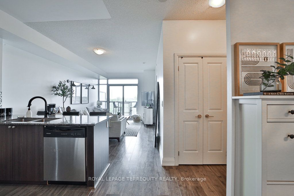 35 Fontenay Crt, unit 405 for sale - image #12