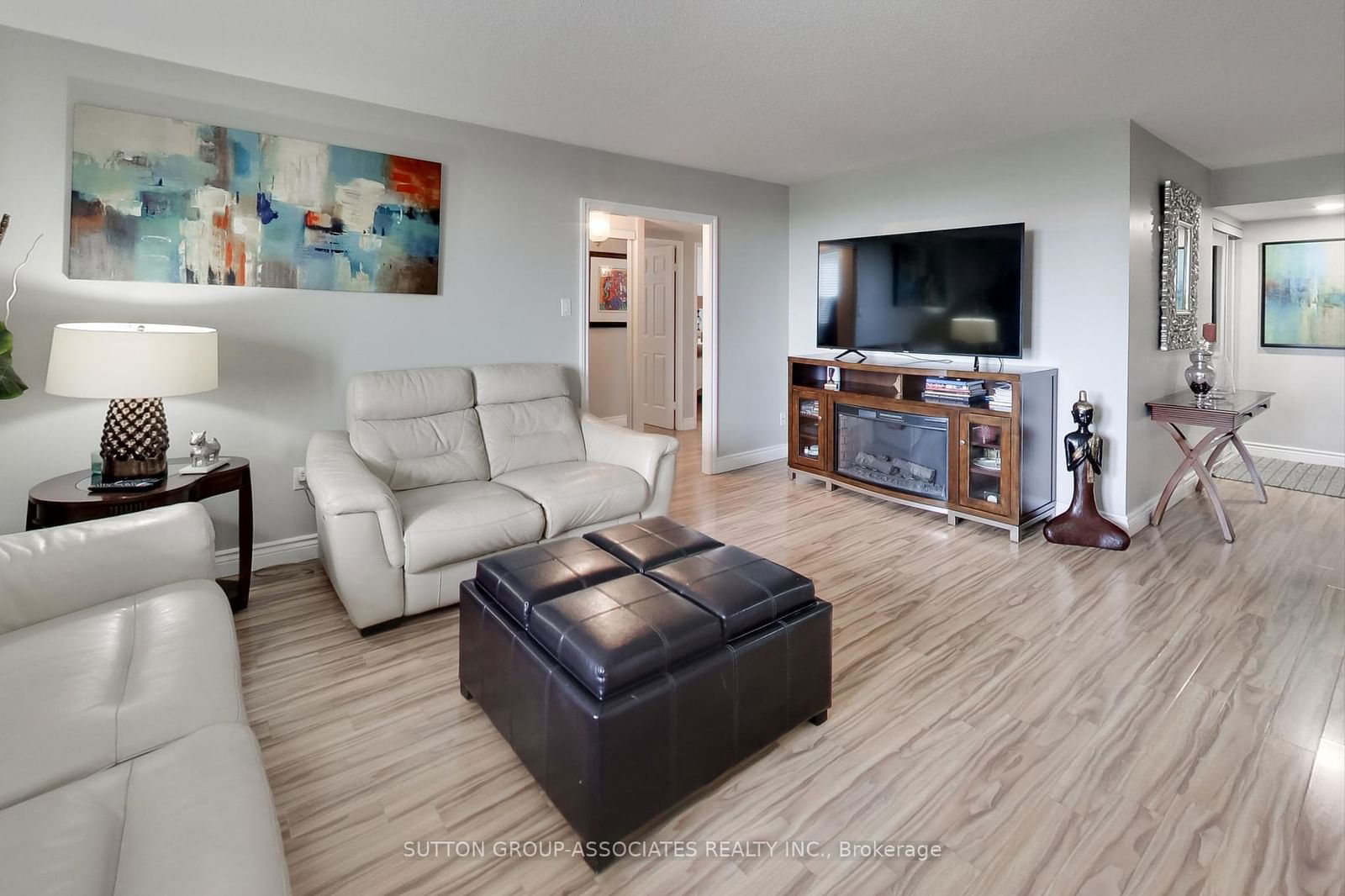 1881 Jane St, unit 605 for sale - image #10