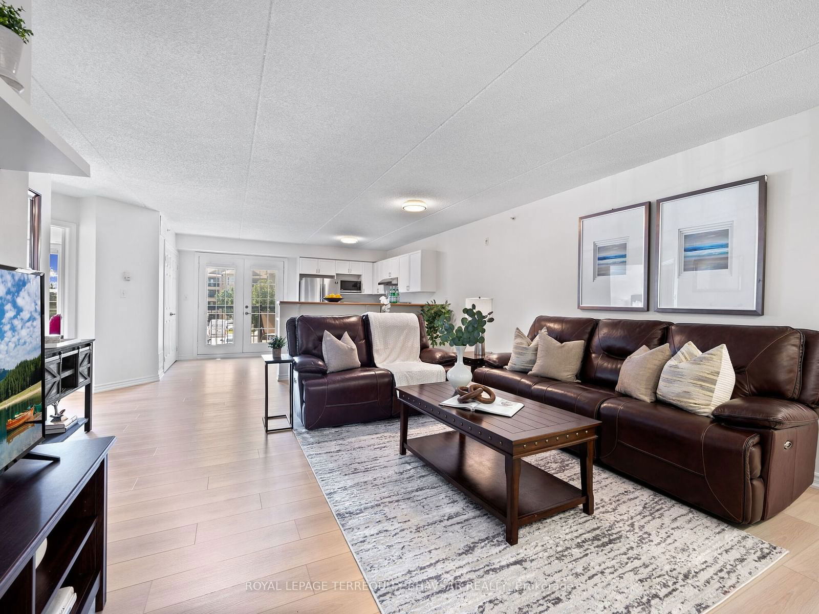 2065 Appleby Line, unit 212 for sale - image #6