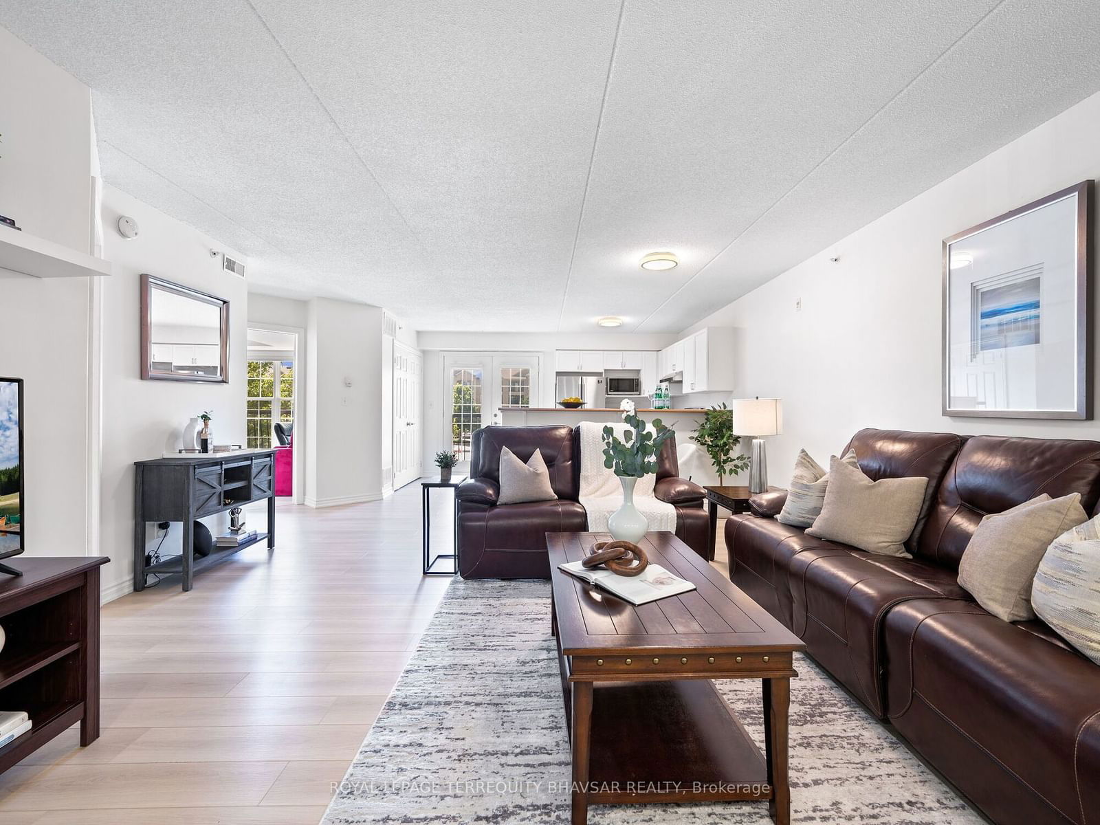 2065 Appleby Line, unit 212 for sale - image #7