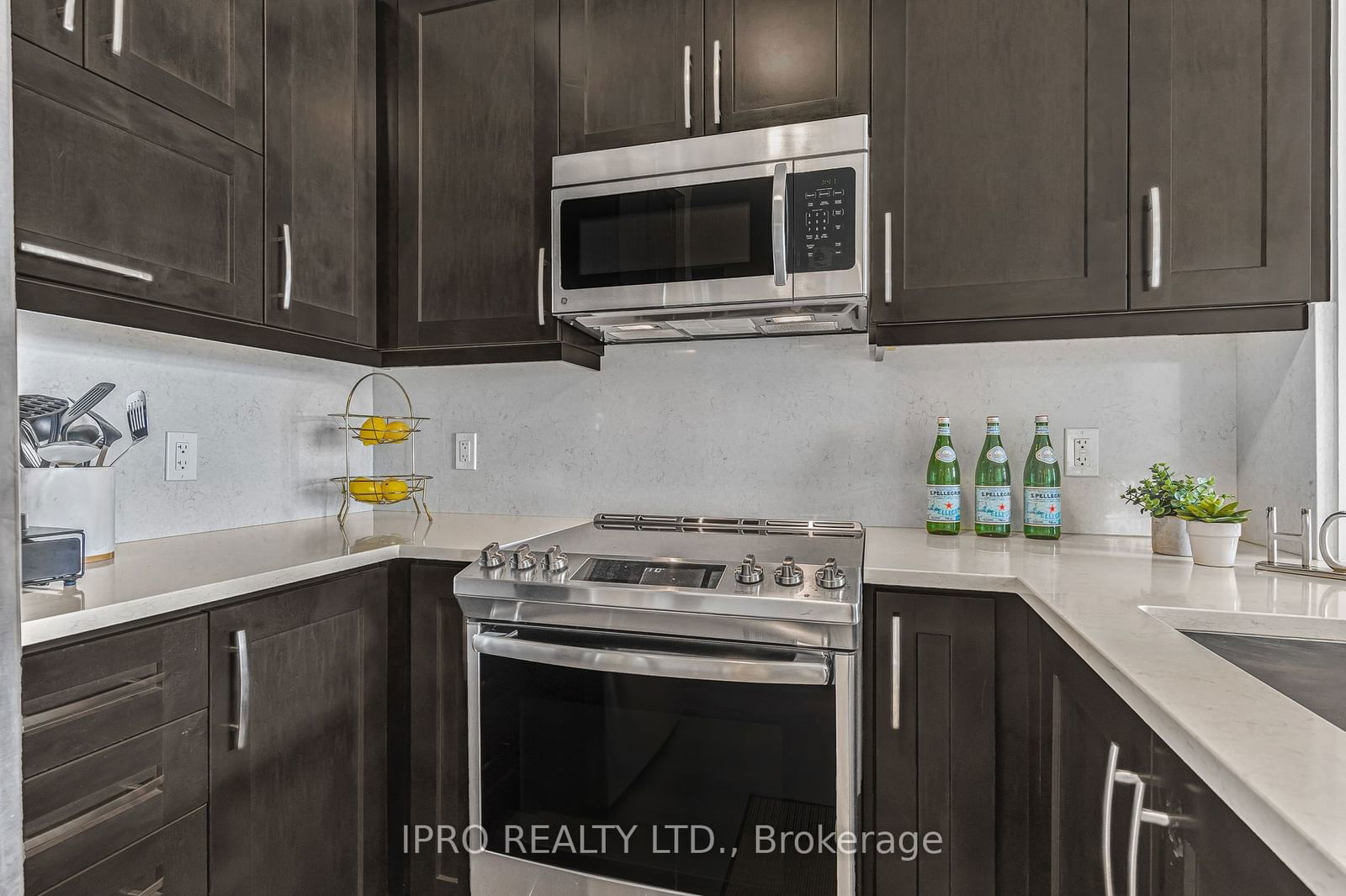 1105 Leger Way, unit 525 for rent - image #7