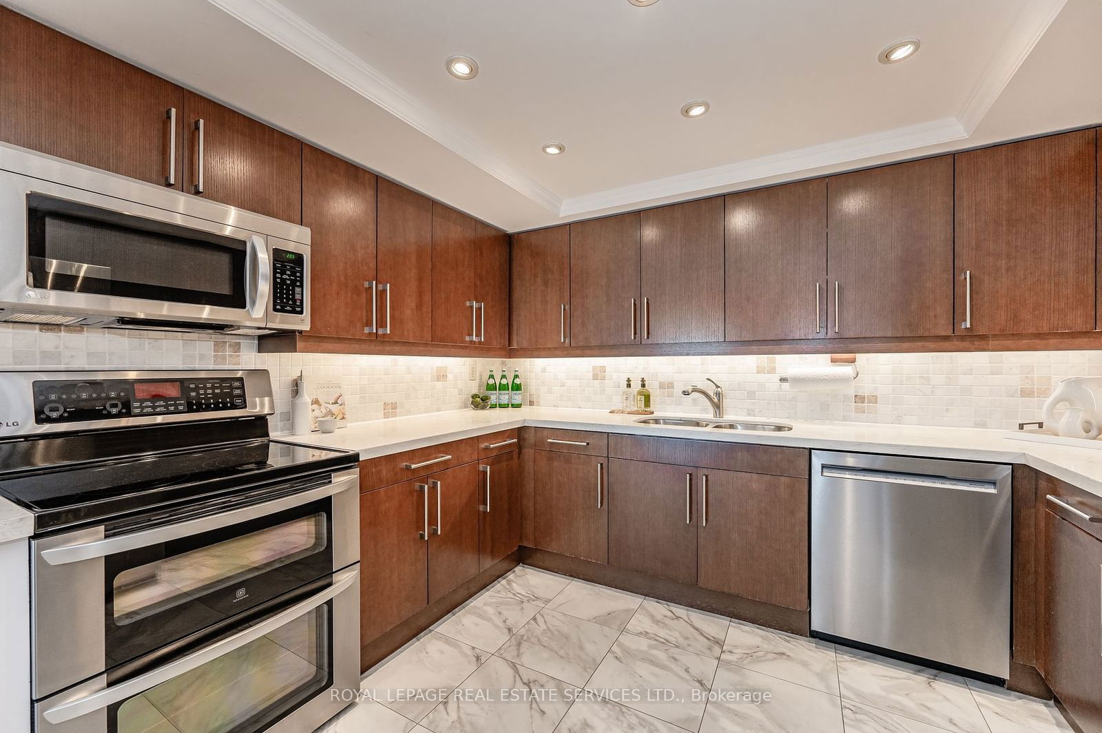 2170 Marine Dr, unit 1905 for sale - image #7