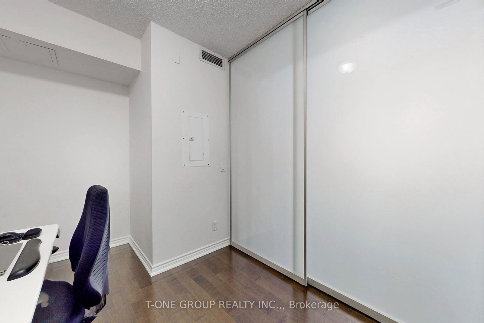 15 James Finlay Way, unit 604 for sale - image #12