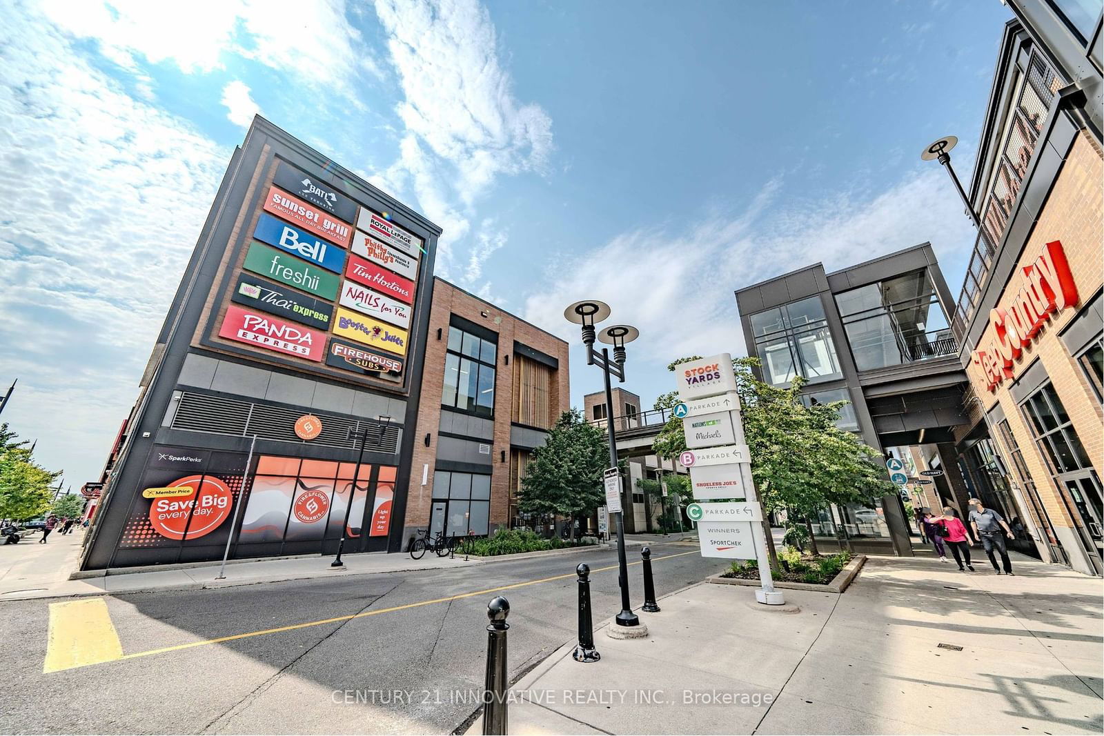 Townhomes of St. Clair I, West End, Toronto