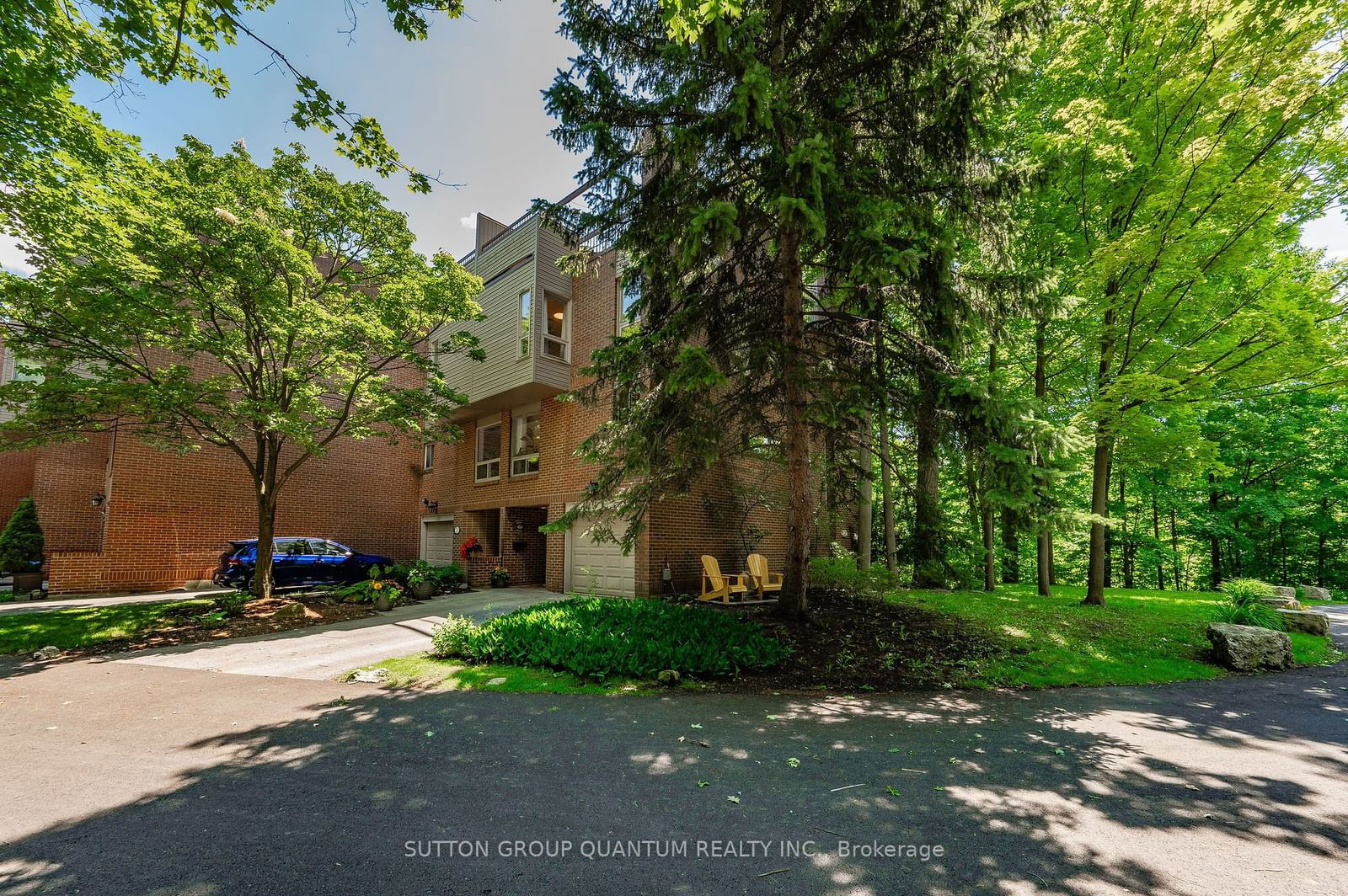 1250 Marlborough Crt, unit 1 for sale - image #3