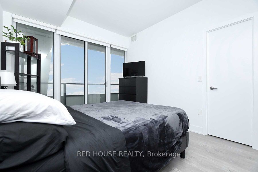 30 Shore Breeze Dr, unit 5709 for sale