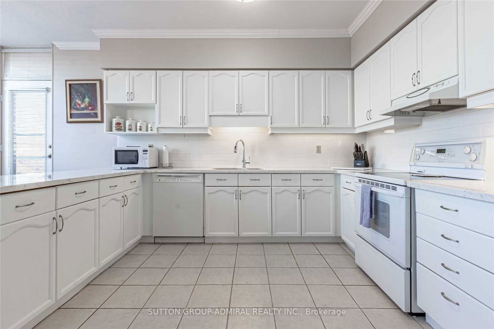 2199 Sixth Line, unit 413 for sale - image #21