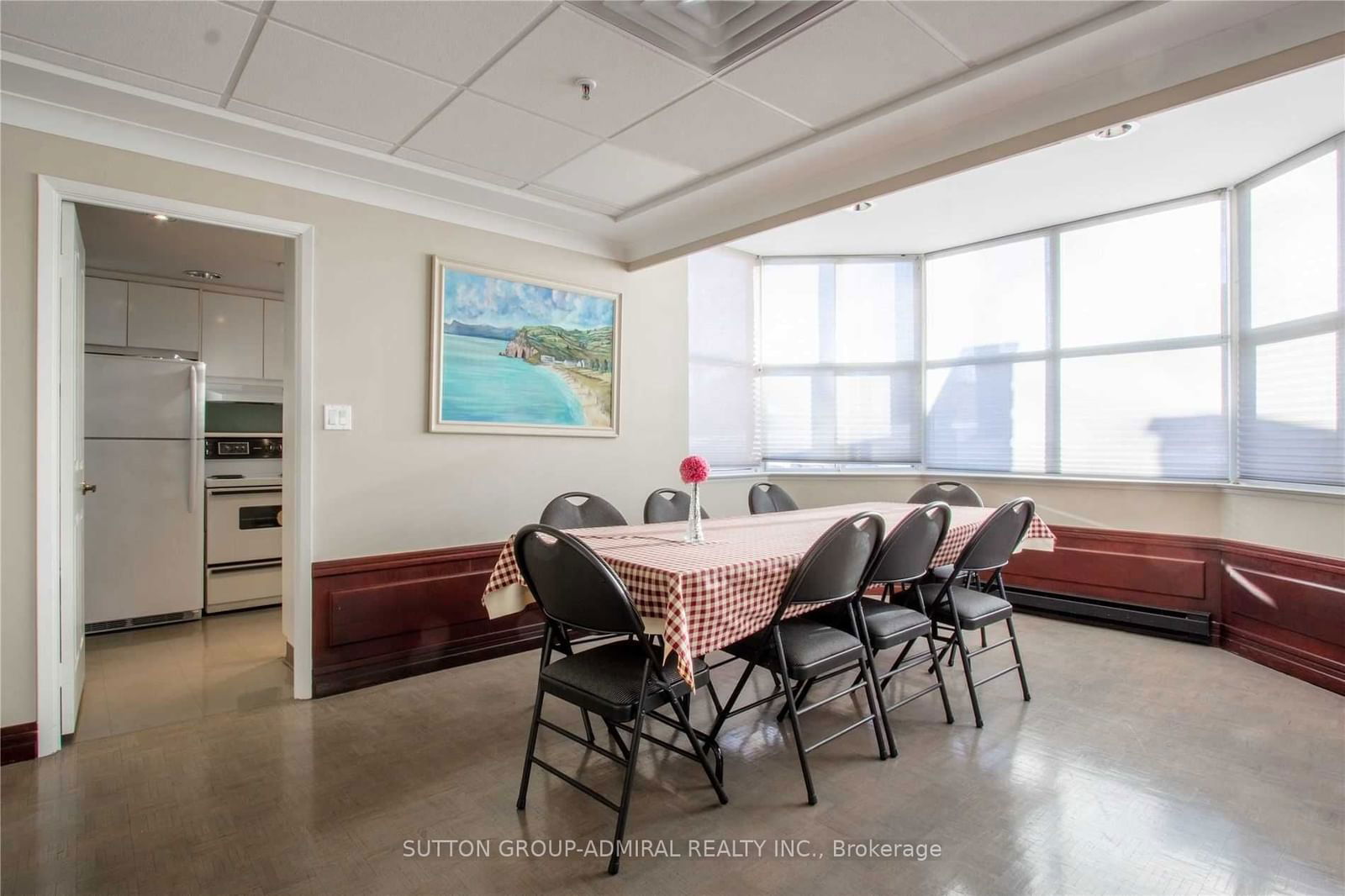 2199 Sixth Line, unit 413 for sale - image #31