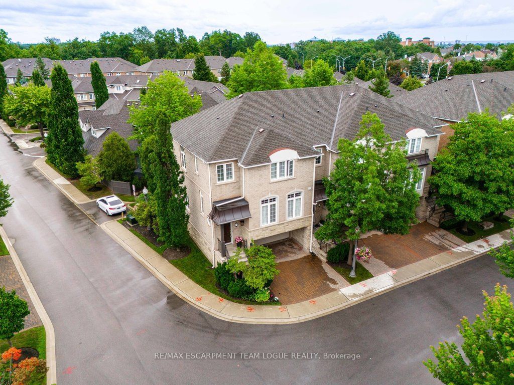 Forest Ridge Townhomes, Oakville, Toronto