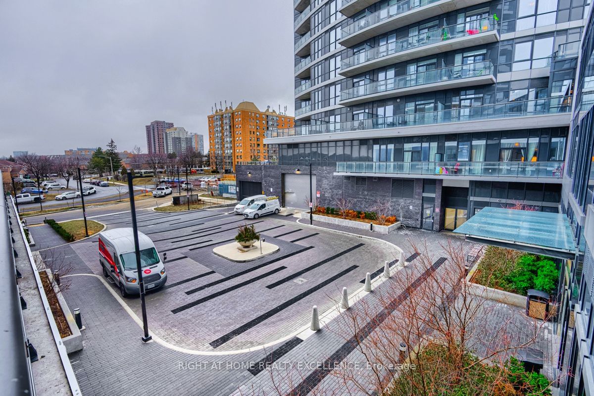 65 Watergarden Dr, unit 201 for sale