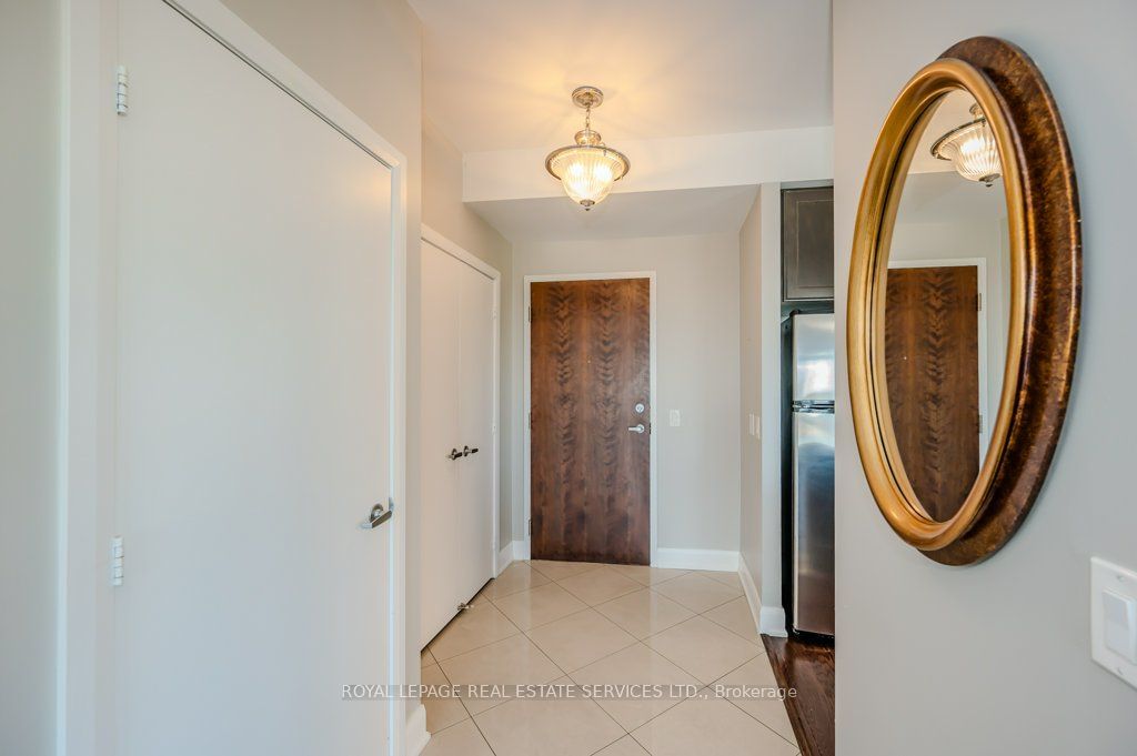 2470 Prince Michael Dr, unit 504 for sale - image #5