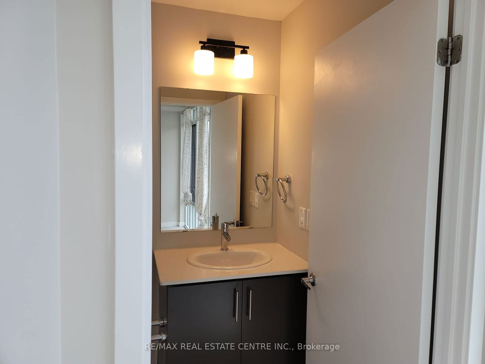 360 Square One Dr, unit 1711 for sale - image #20