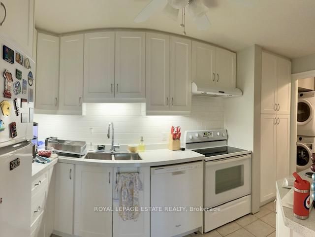 1580 Mississauga Valley Blvd, unit 1203 for rent - image #4