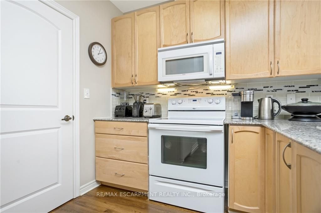 383 Main St E, unit 212 for sale - image #10