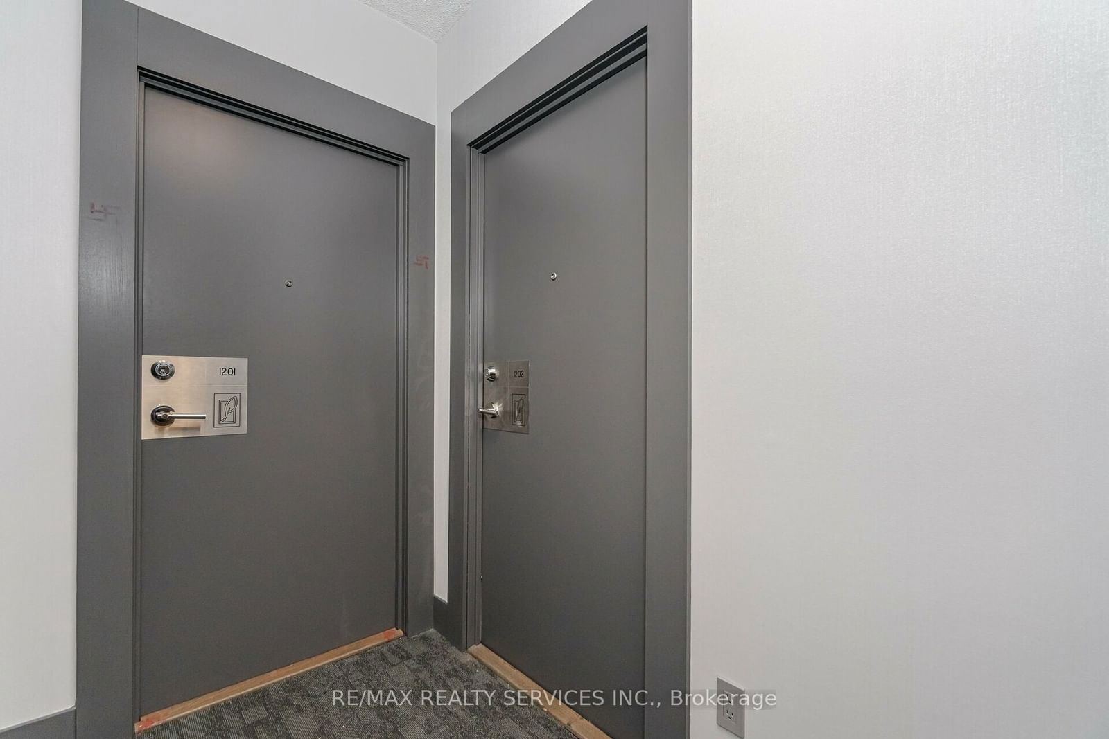 4070 Confederation Pkwy, unit 1202 for sale - image #8