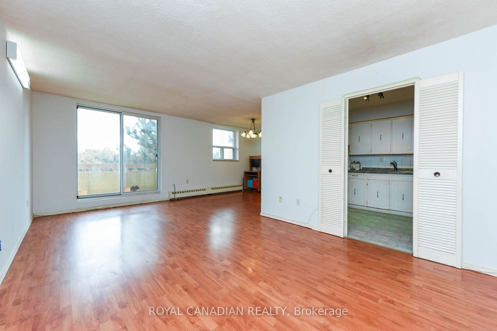 3577 Derry Rd E, unit 311 for sale - image #18