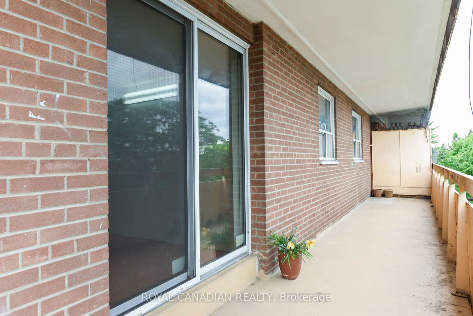 3577 Derry Rd E, unit 311 for sale - image #36