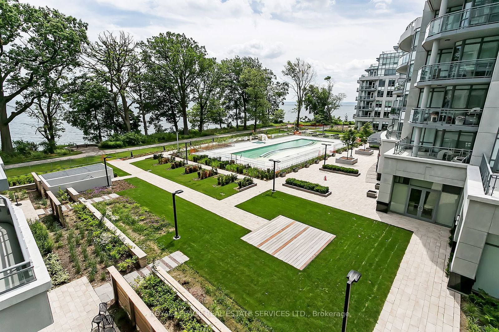 3500 Lakeshore Rd W, unit 327 for rent - image #30