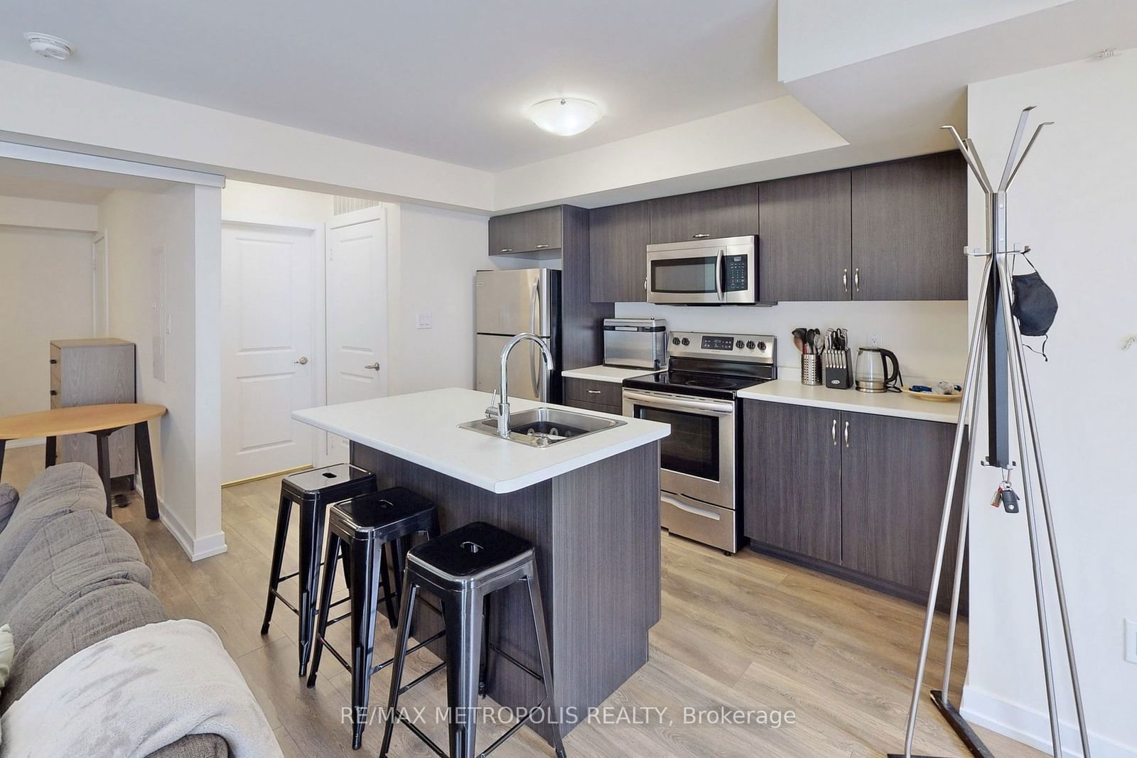 2355 Sheppard Ave W, unit 208 for rent - image #8