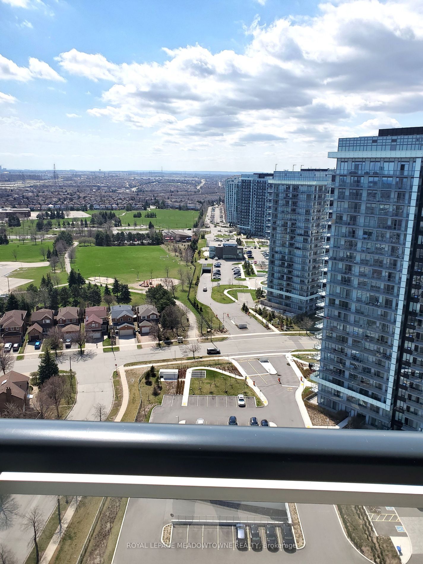 2560 Eglinton Ave W, unit 2106 for rent - image #15