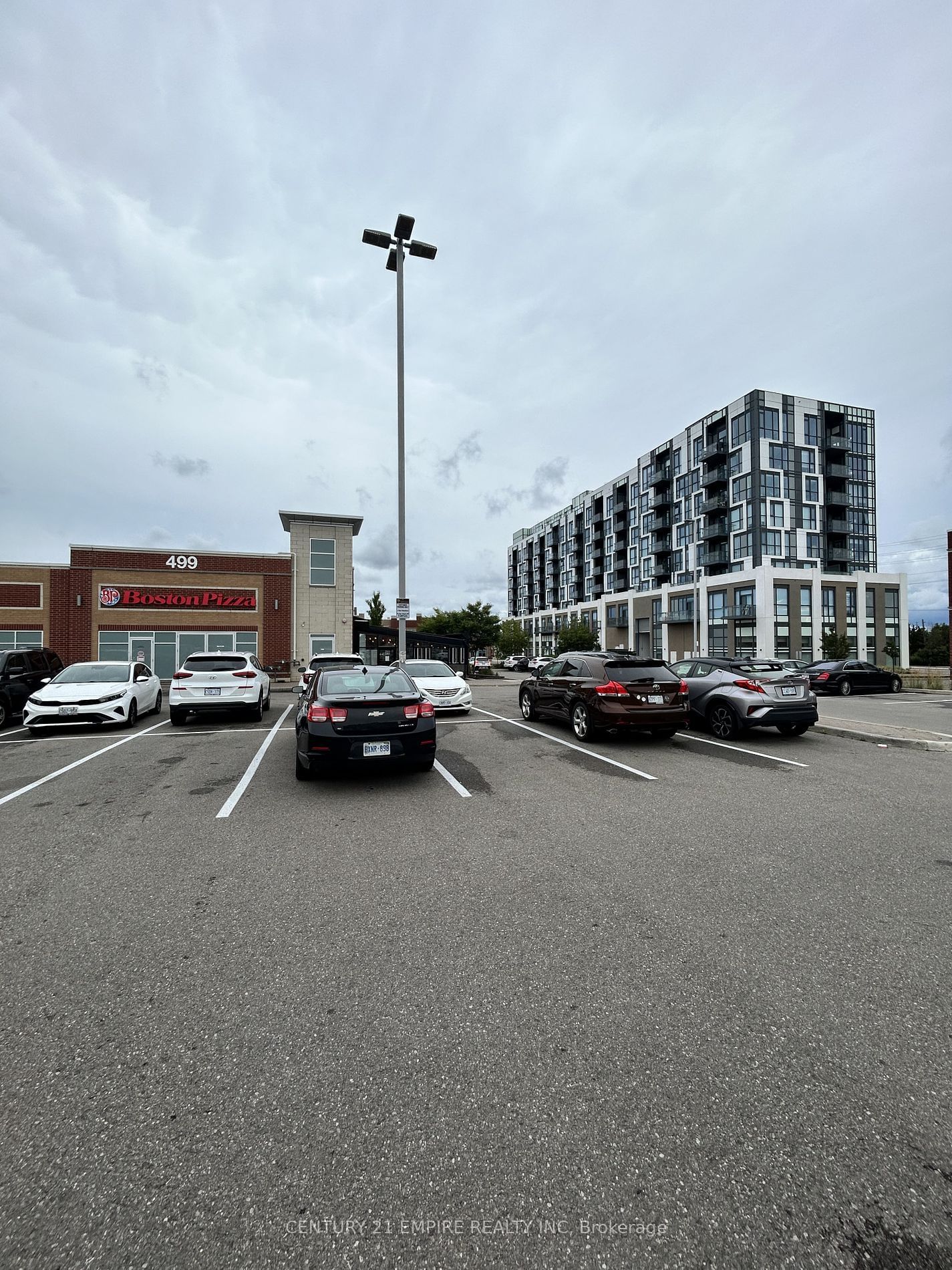 509 Dundas St W, unit 203 for sale