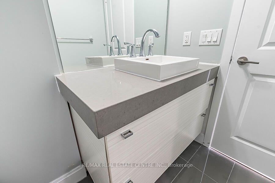 33 Shore Breeze Dr, unit 2611 for sale - image #29