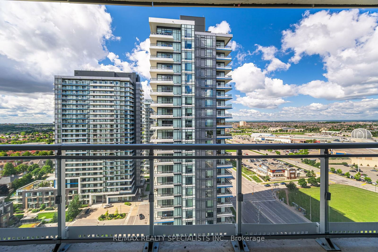 2520 Eglinton Ave, unit 1504 for sale