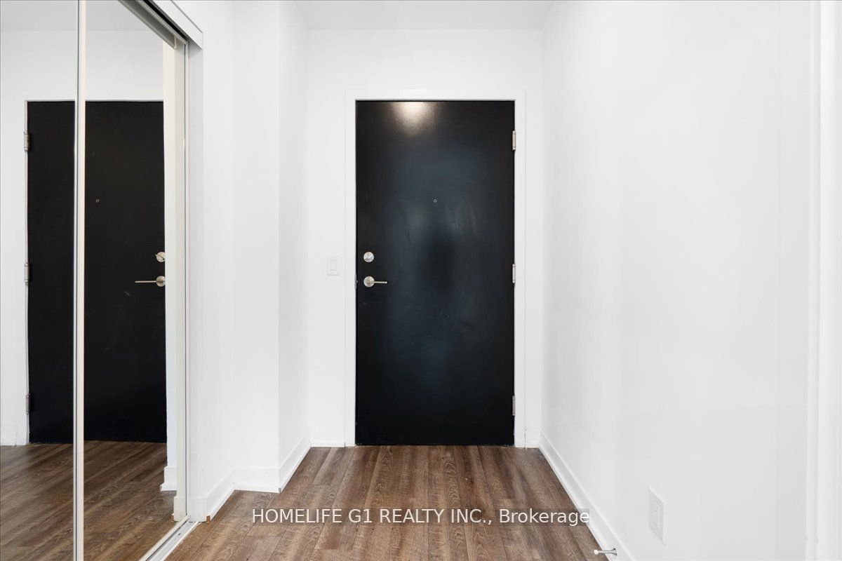 1808 St. Clair Ave W, unit 804 for sale - image #3