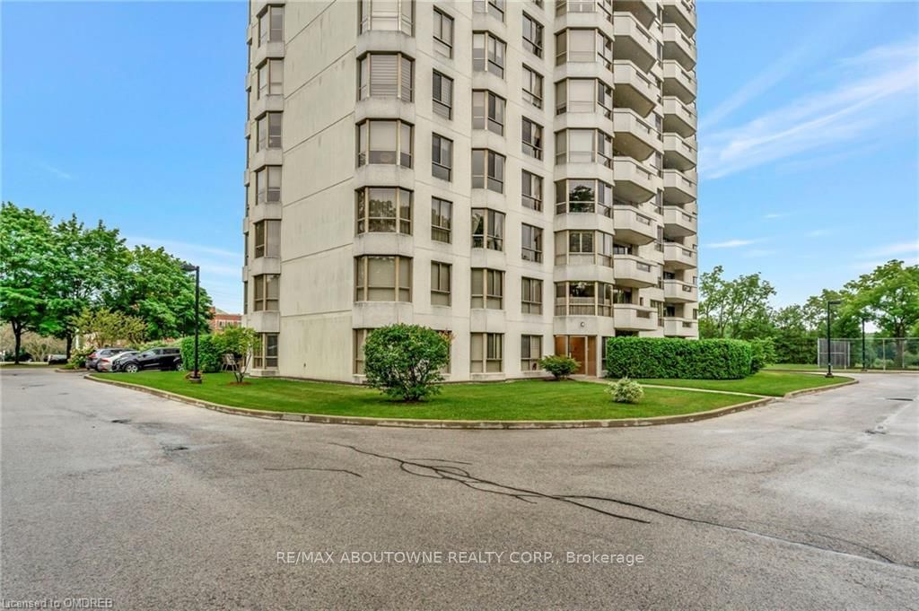 1201 North Shore Blvd E, unit 503 for sale - image #4