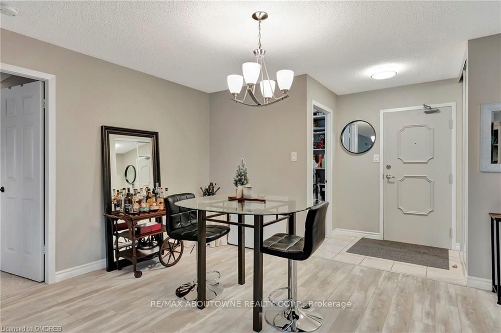 1201 North Shore Blvd E, unit 503 for sale - image #8