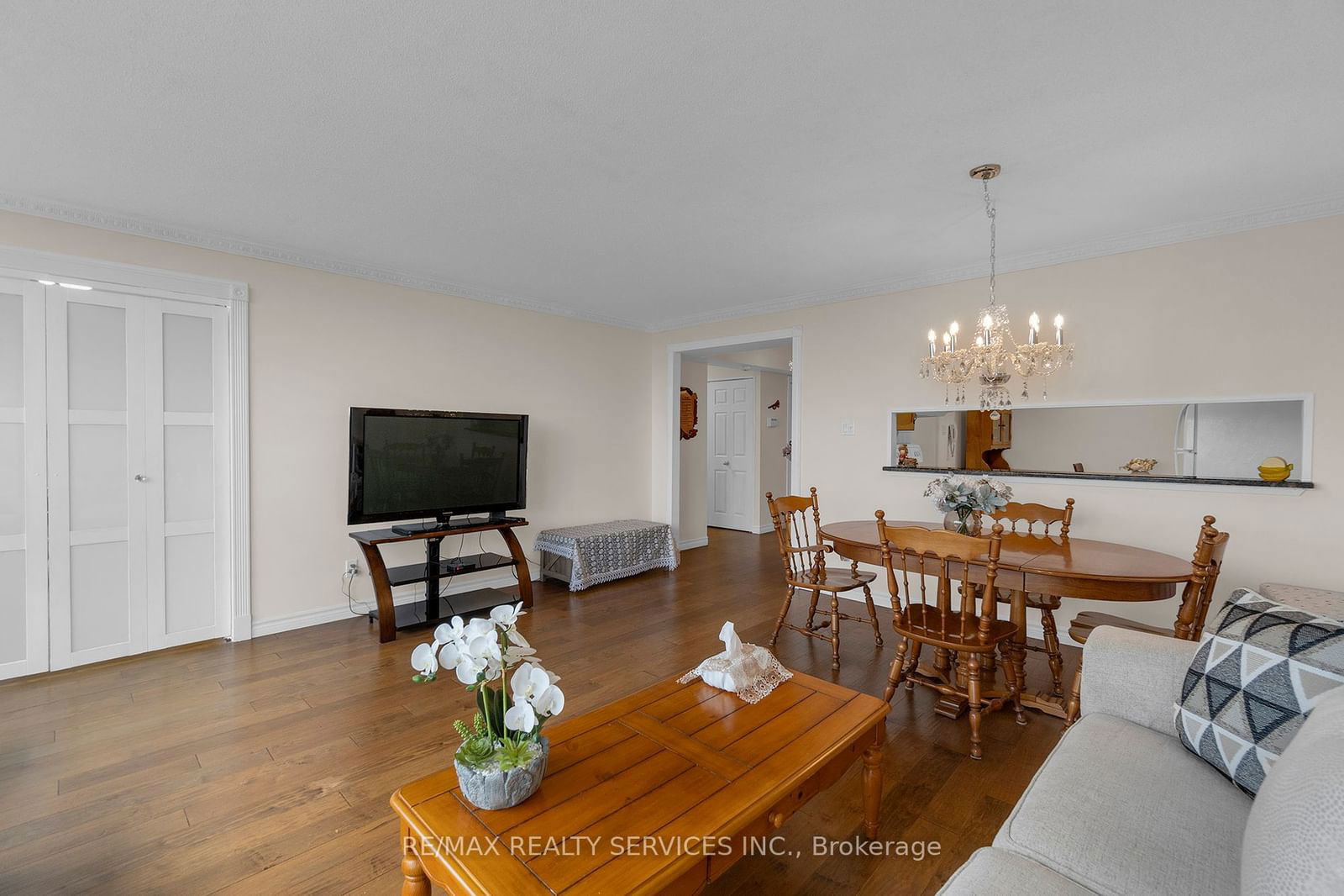 330 Mill St S, unit 811 for sale - image #9