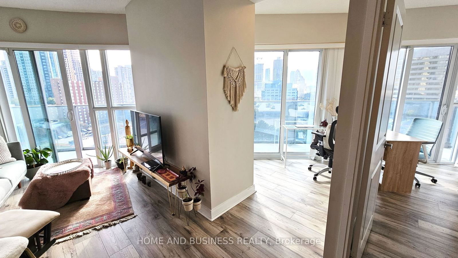 60 Absolute Ave, unit 903 for rent - image #3