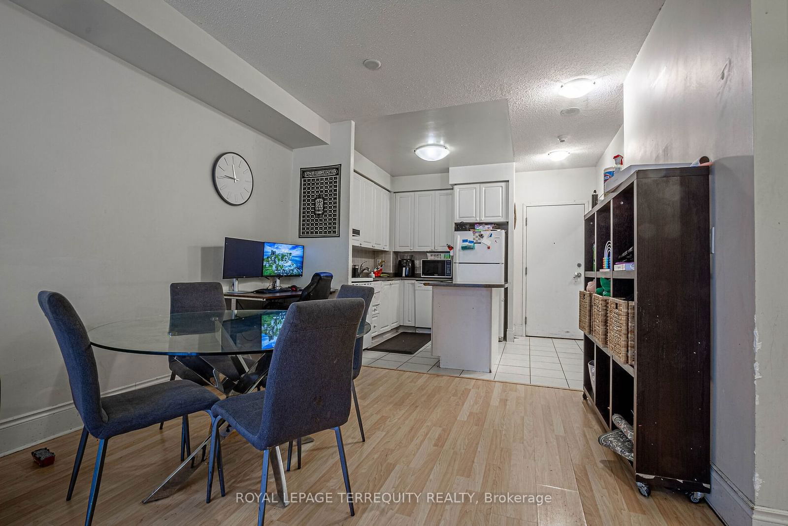 3888 Duke of York Blvd, unit 226 for sale - image #15