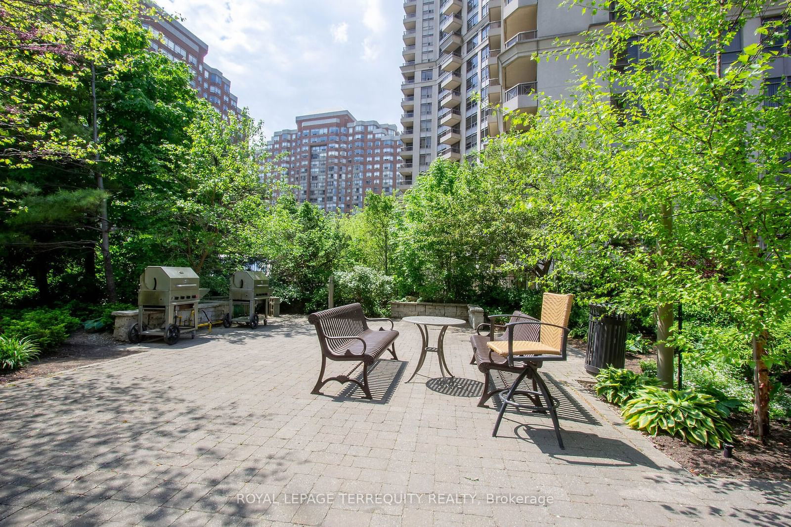 3888 Duke of York Blvd, unit 226 for sale