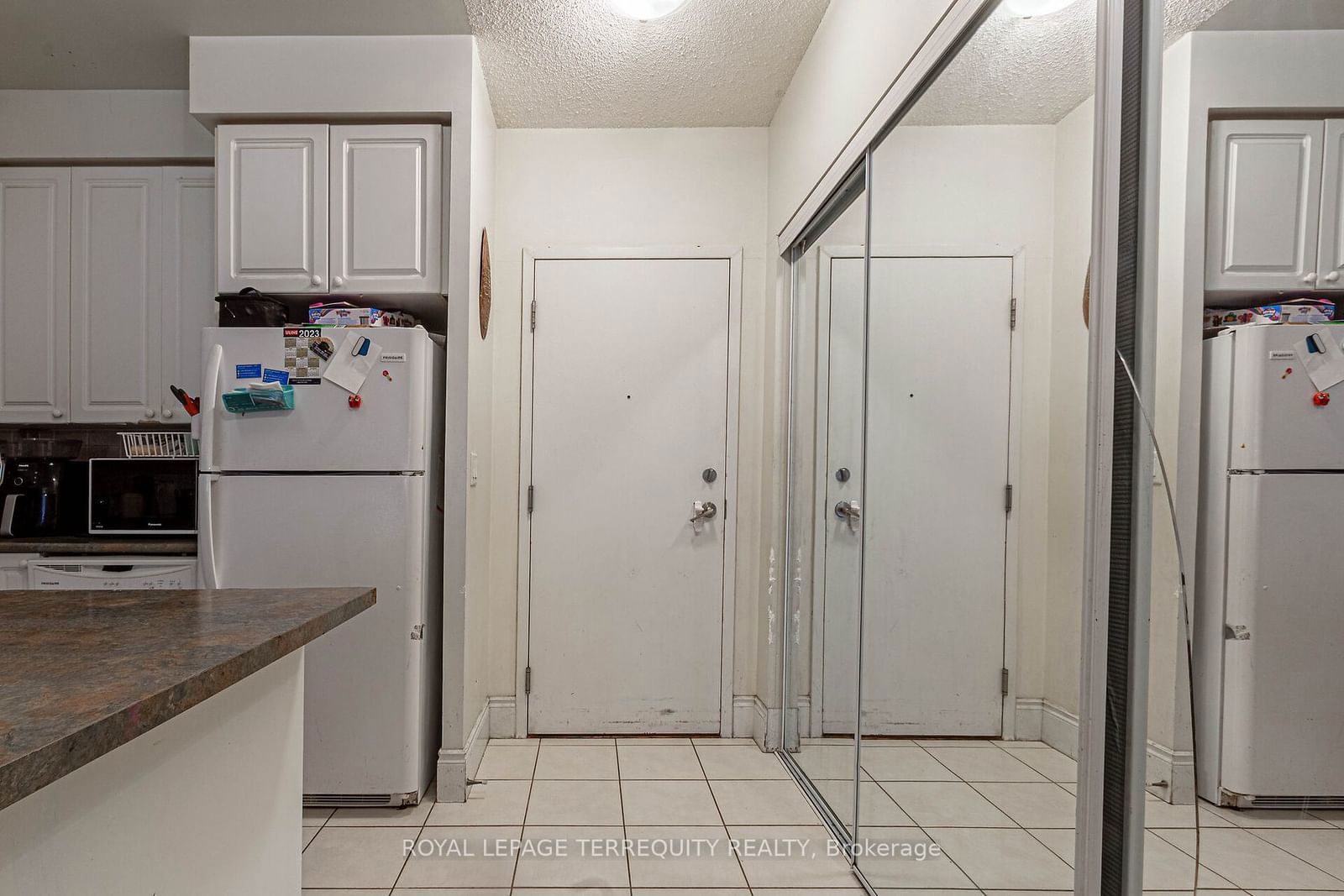 3888 Duke of York Blvd, unit 226 for sale - image #4