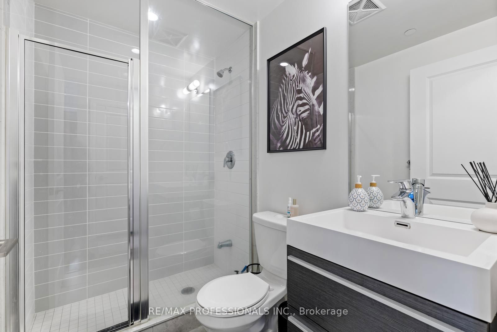 15 Zorra St, unit 2108 for rent - image #15