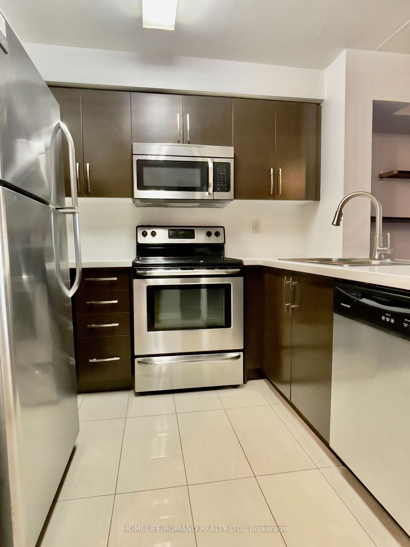 3 Michael Power Pl, unit 509 for sale - image #8