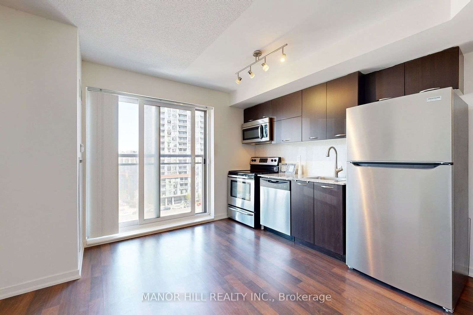 38 Joe Shuster Way, unit 919 for sale - image #2