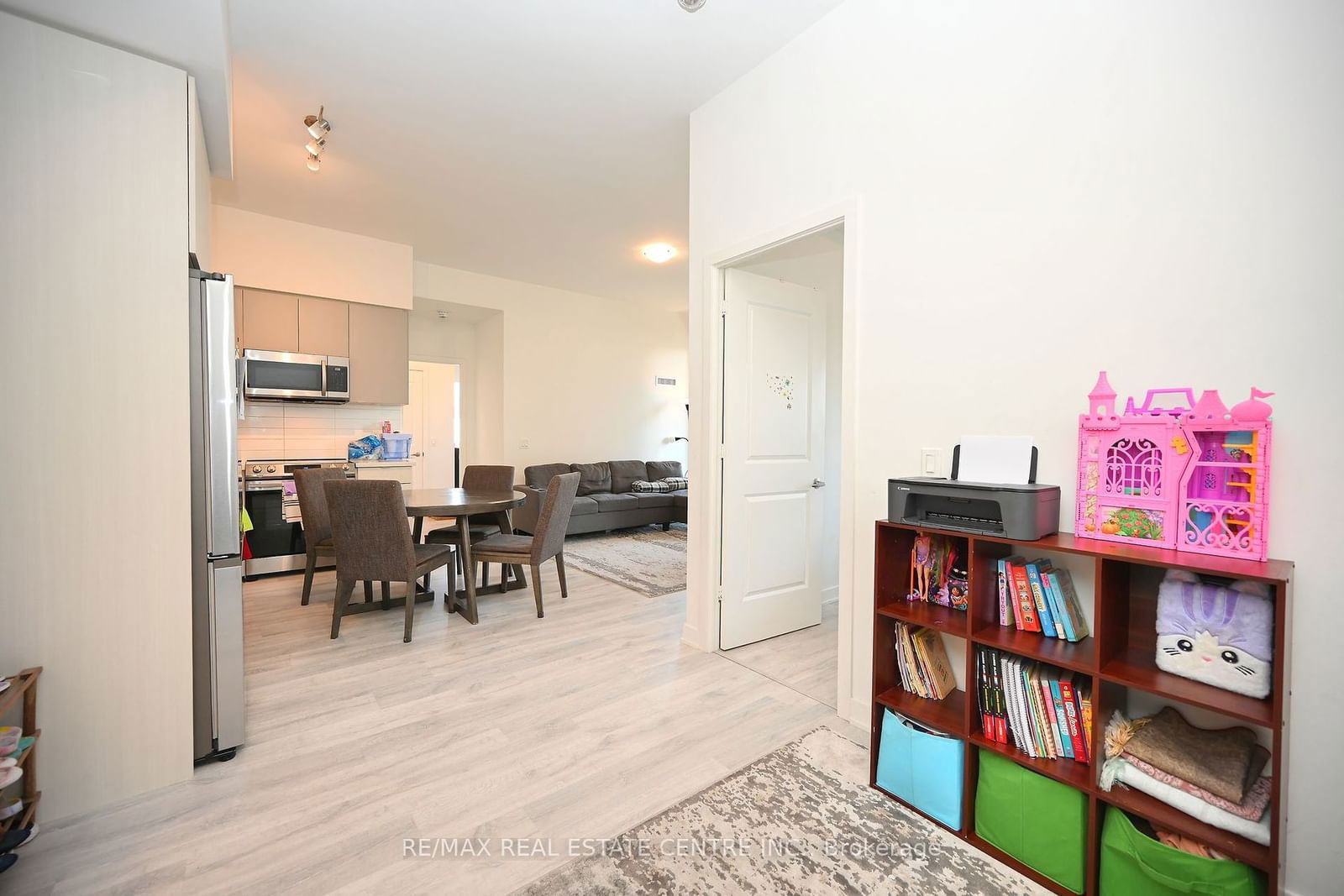 4675 Metcalfe Ave, unit 209 for sale - image #25