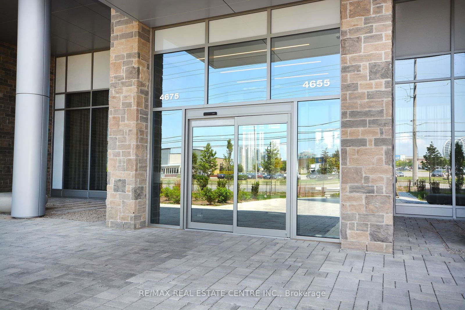 4675 Metcalfe Ave, unit 209 for sale - image #3