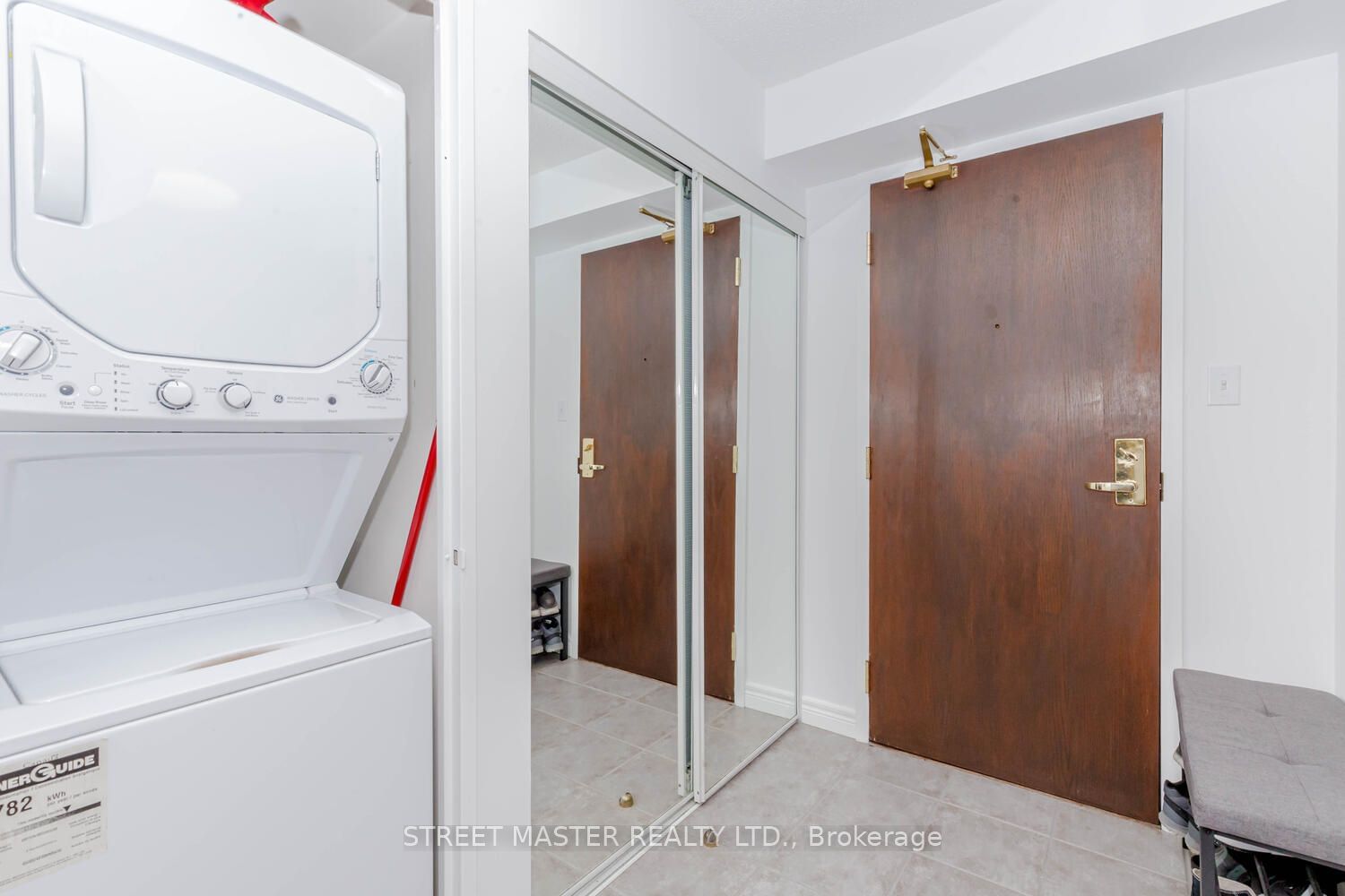 156 Enfield Pl, unit 1802 for sale - image #22