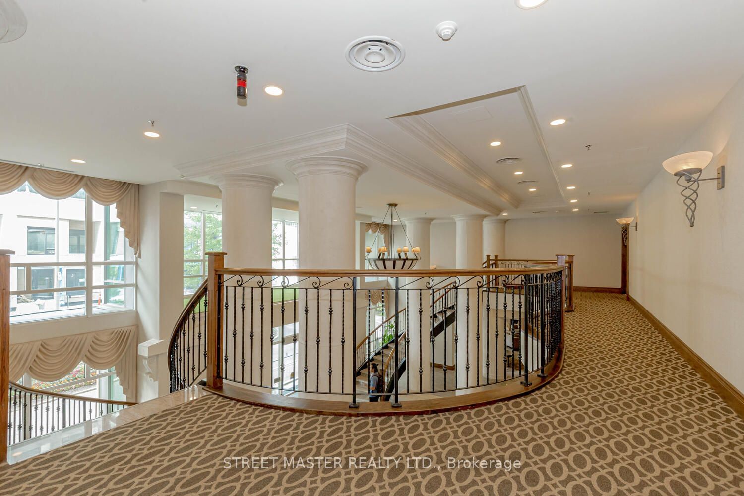 156 Enfield Pl, unit 1802 for sale - image #25