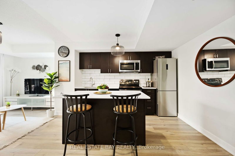 11 Superior Ave, unit 401 for sale - image #1