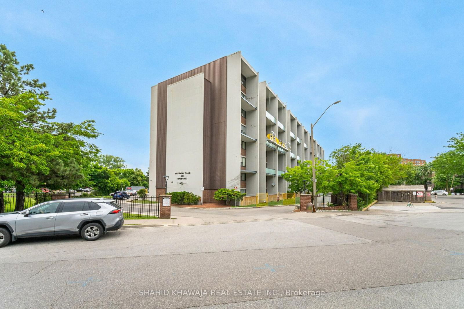 2121 Roche Crt, unit 721 for sale