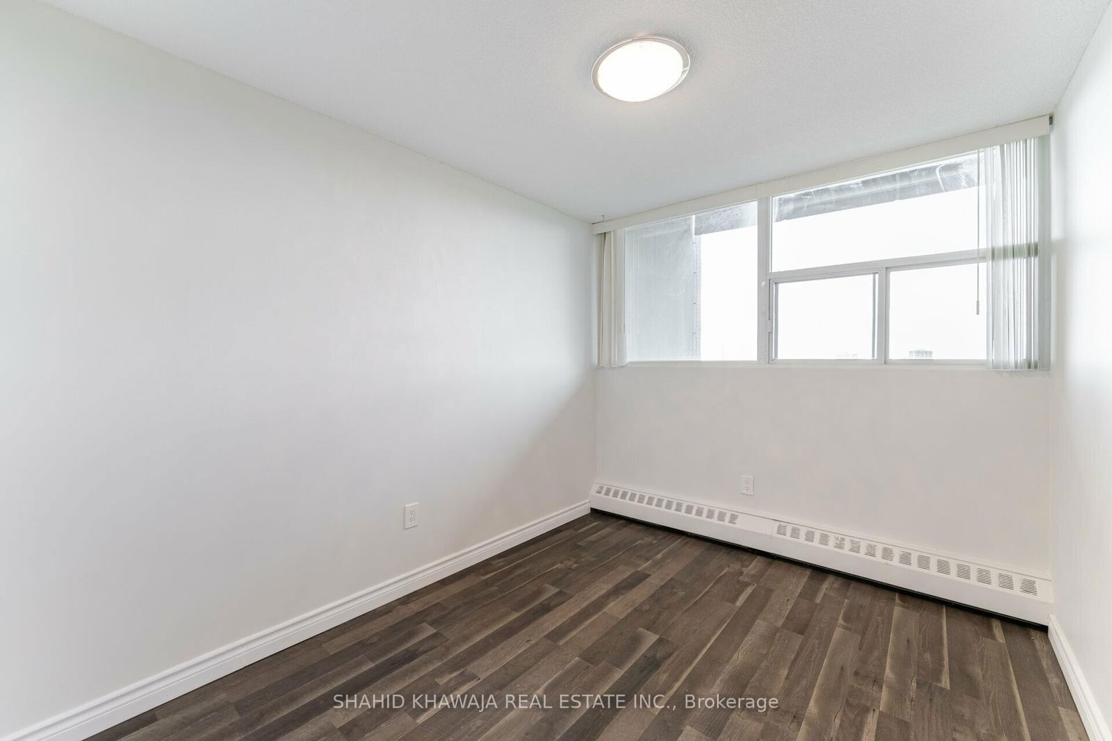 2121 Roche Crt, unit 721 for sale - image #27