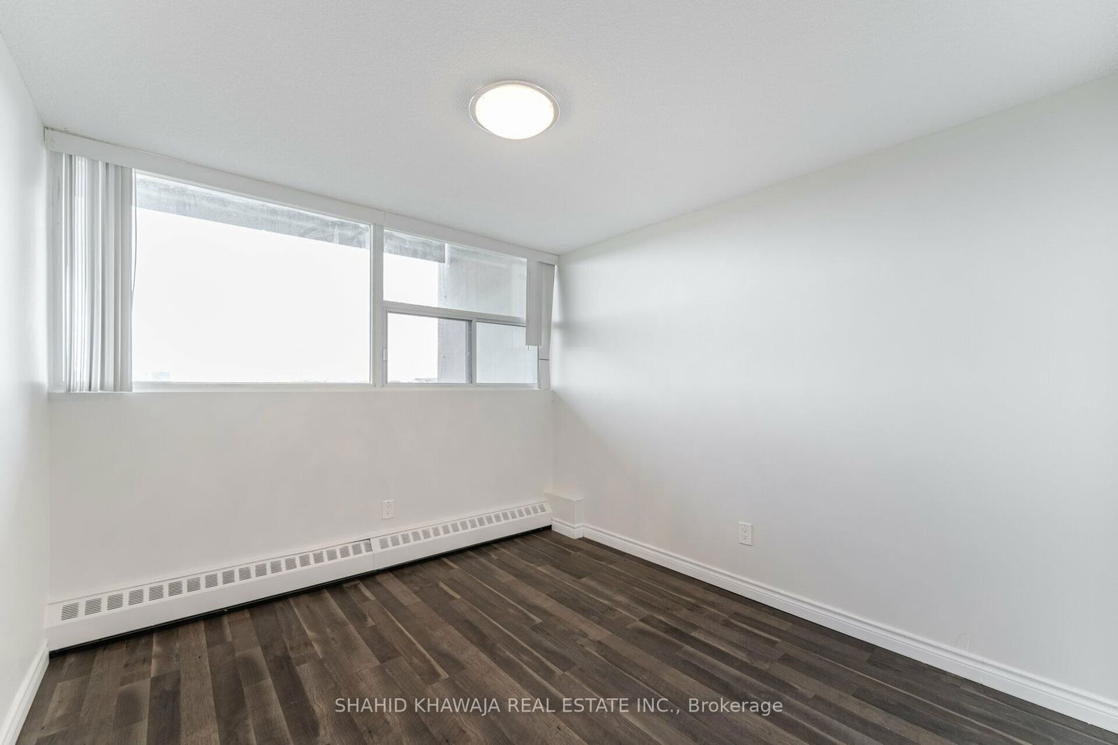 2121 Roche Crt, unit 721 for sale - image #29