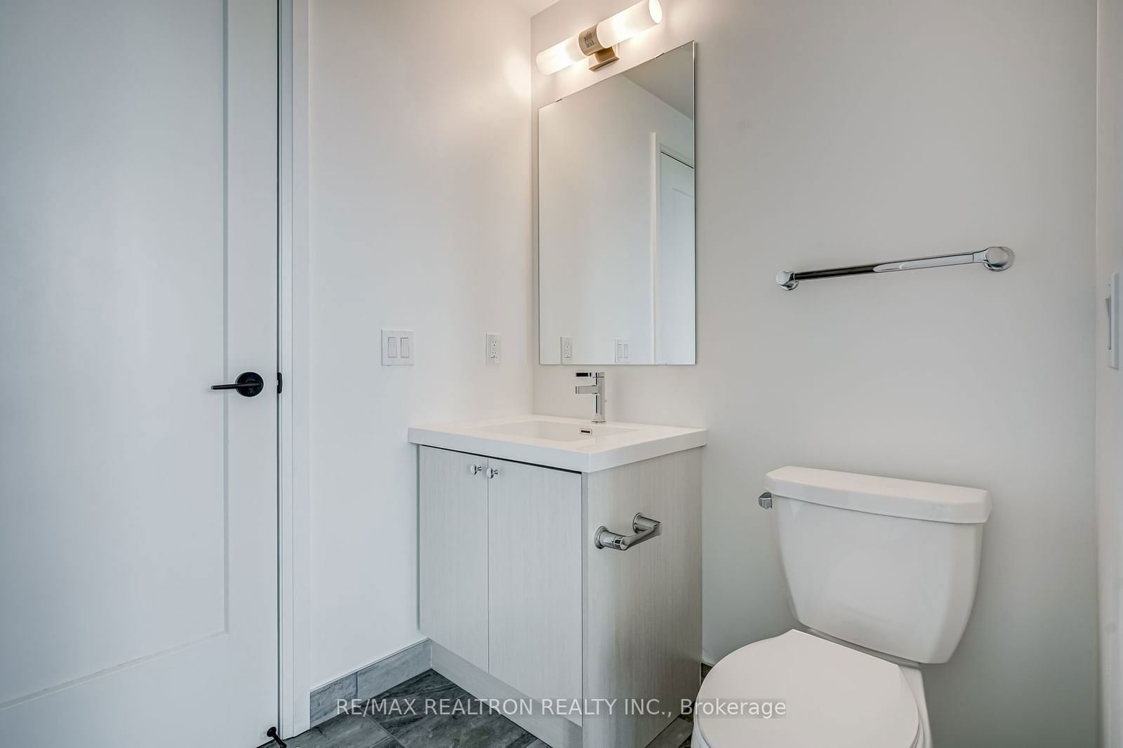 50 George Butchart Dr, unit 505 for sale - image #14