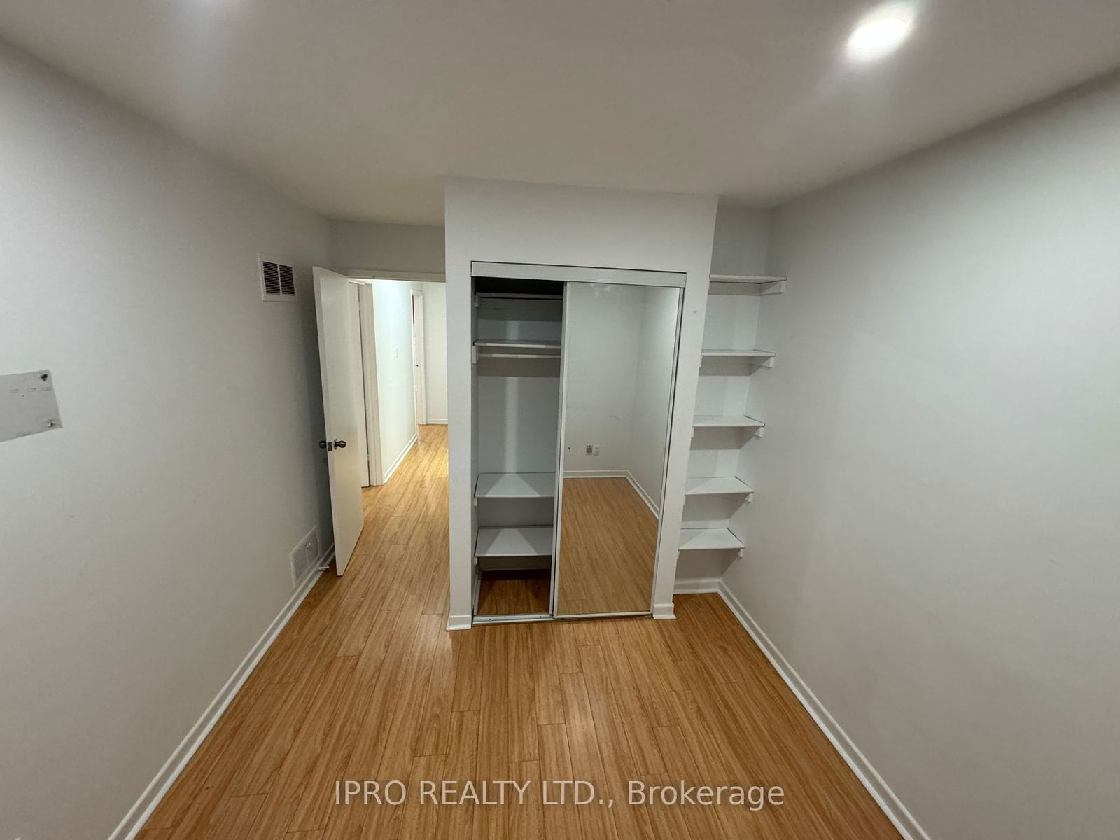 41 Mississauga Vly Blvd E, unit 35 for rent - image #11