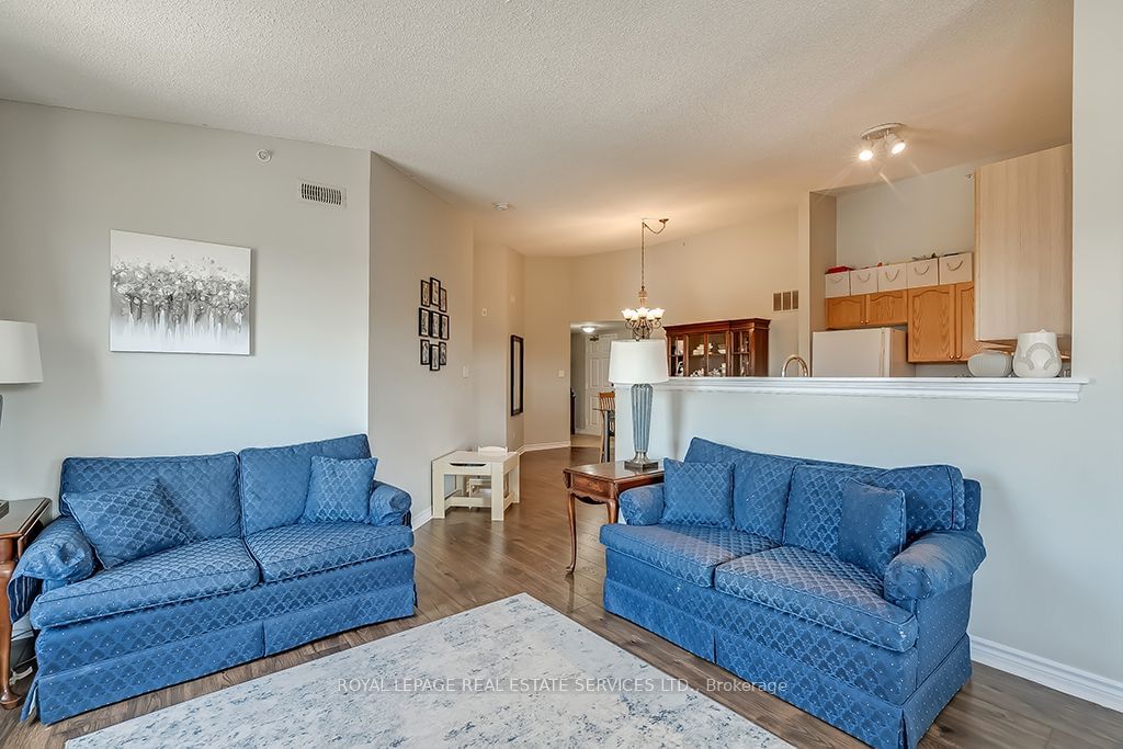 2055 Appleby Line, unit 413 for rent - image #19