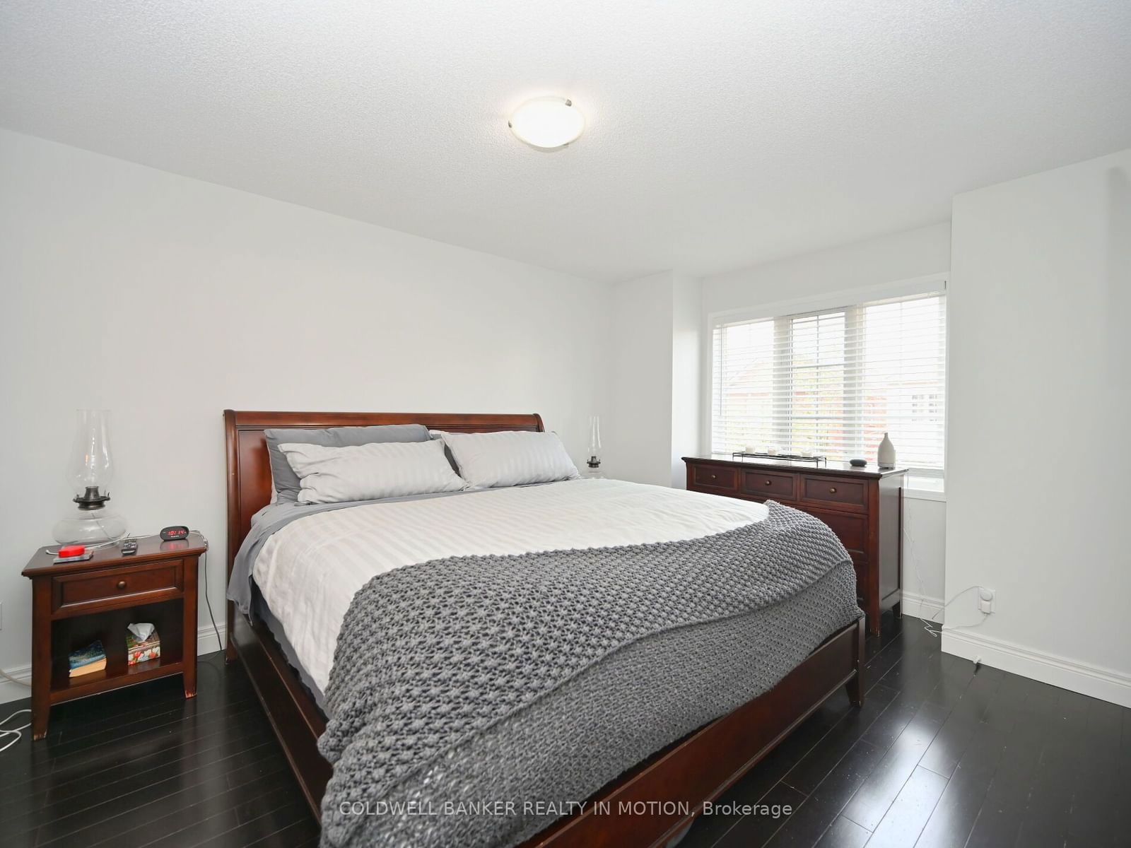 2398 Britannia Rd W, unit 32 for sale - image #20